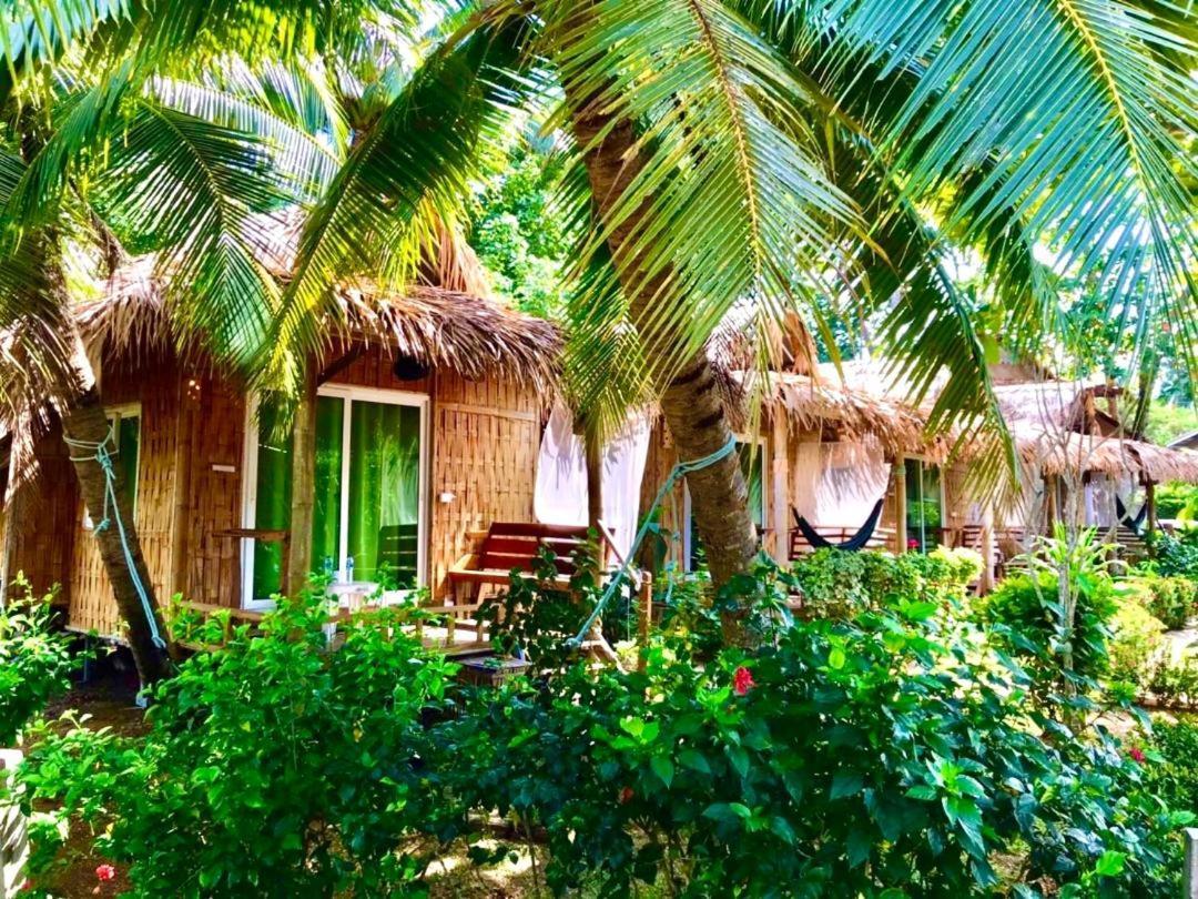 Mook Montra Resort Sea Front Ко Моок Екстериор снимка